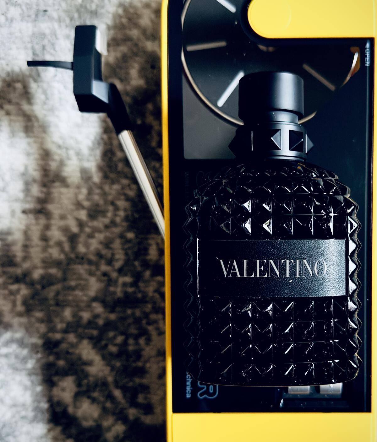Valentino Uomo Born In Roma Rockstud Noir Valentino